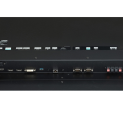 Panel tylny monitora wielkoformatowego z portami HDMI, DisplayPort, DVI, USB, RS-232, LAN oraz złączem zasilania.