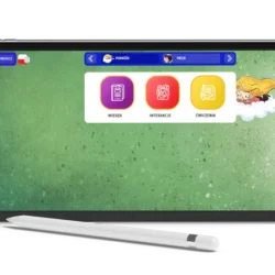 Tablet z aplikacją edukacyjną z przyciskami Wiedza, Interakcje i Ćwiczenia oraz rysikiem na dole.