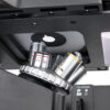 Obiektywy mikroskopowe zamontowane na rewolwerze z widocznym napisem POLARIZER.