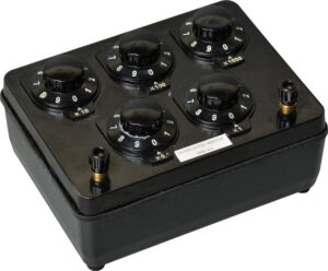 Opornica dekadowa 9999.9 Ohm - Przedmiotów ścisłych