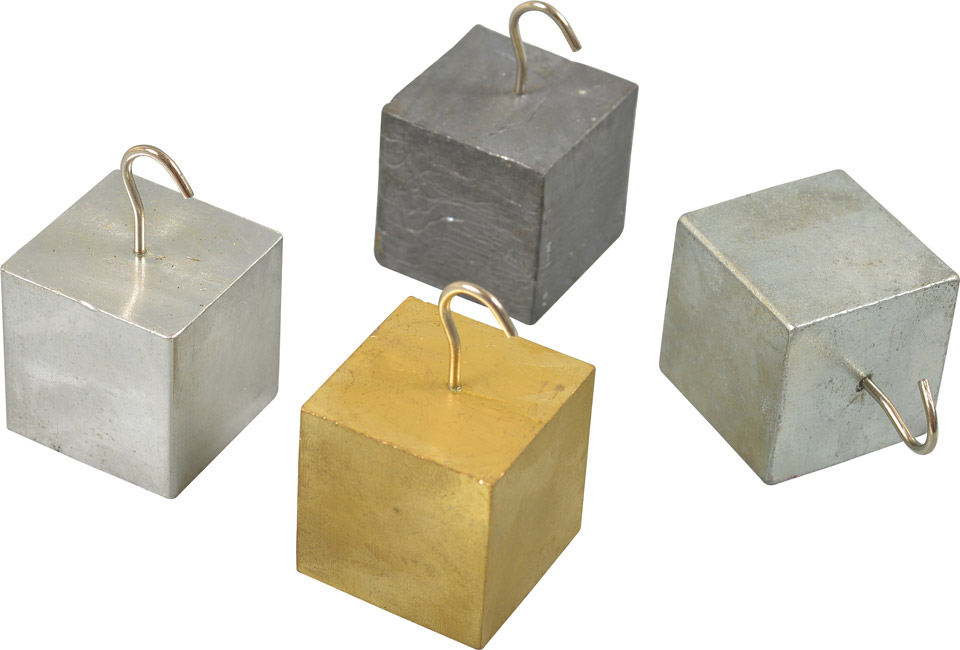 Metalowe sześciany - równa objętość/różna masa - 30 mm - 4 sztuki (z haczykami) 3 Metalowe sześciany - równa objętość/różna masa - 30 mm - 4 sztuki (z haczykami) -