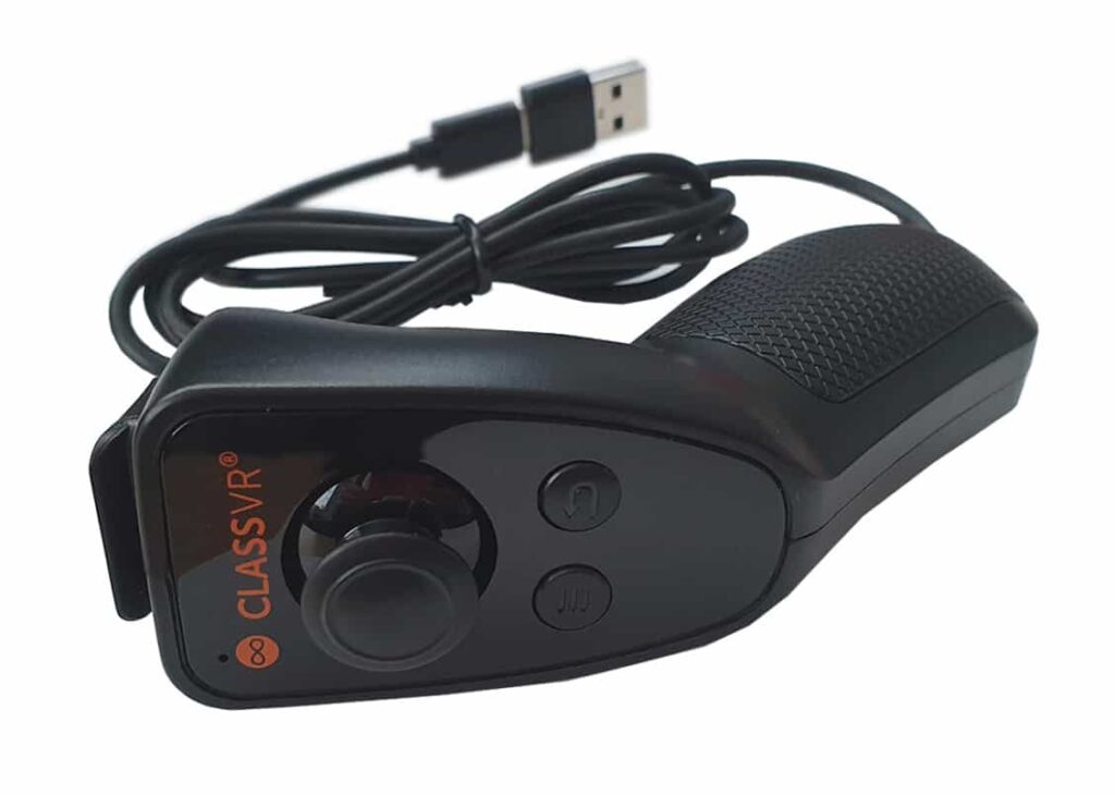 Czarny kontroler ręczny ClassVR z joystickiem i przewodem USB.