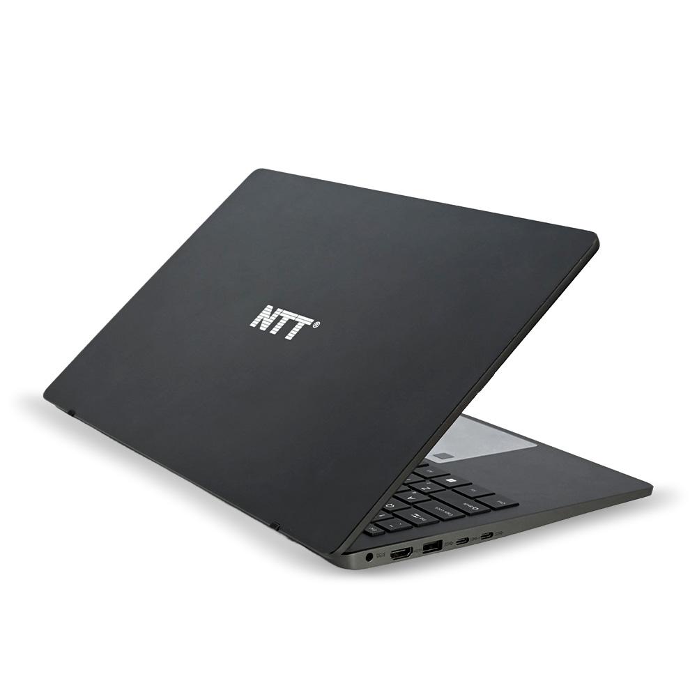 Czarny laptop marki NTT z widocznymi portami na obudowie.