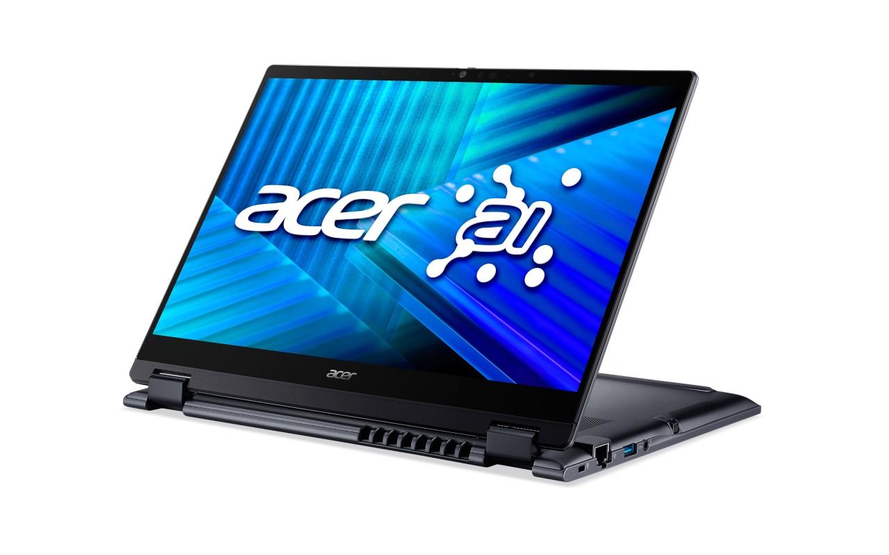 98397 Laptop Acer z otwartym ekranem wyświetlającym logo marki i abstrakcyjną grafikę.