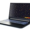 Laptop gamingowy Hiro z podświetlaną klawiaturą i logo na ekranie.